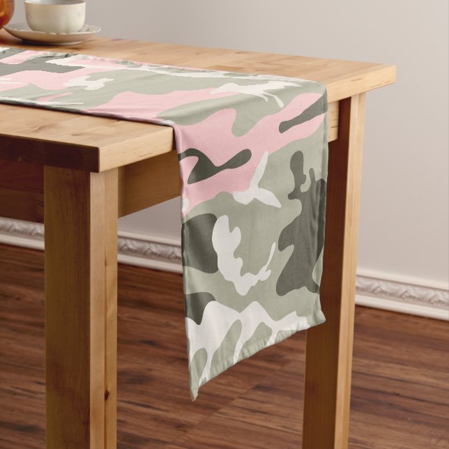 Chemin De Table Court Camouflage rose et vert, Militaire, Armée (In Situ)