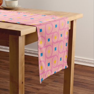 Chemin De Table Court Cercle de verrouillage rose moderne du milieu du s