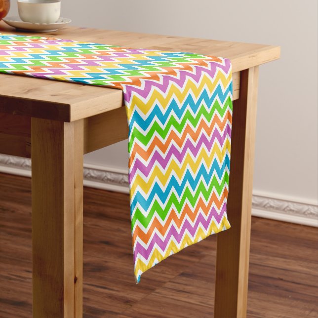 Chemin De Table Court Chevron Couleurs Vives (In Situ)