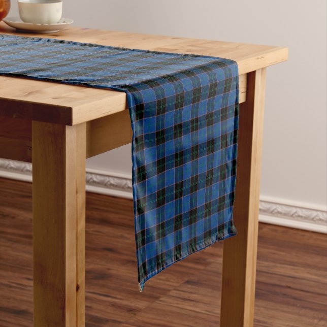 Chemin De Table Court Clan Hume Royal Blue et Black Scottish Tartan (In Situ)