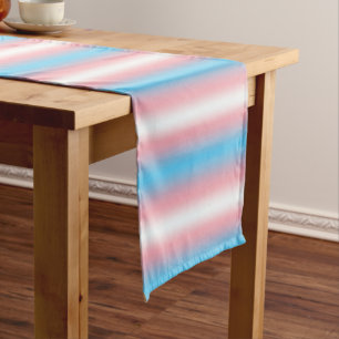 Chemin De Table Court Conception de motif de drapeau de fierté transgenr