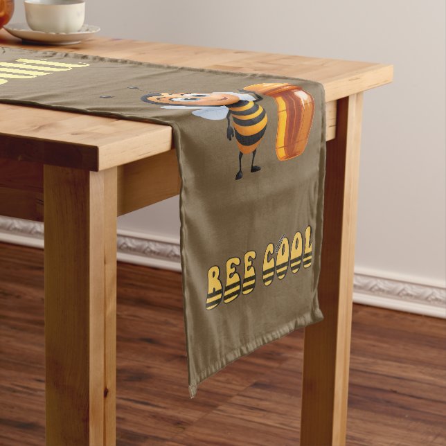 Chemin De Table Court Coureur de table Butt d'abeille (In Situ)