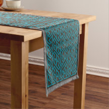 Coureur de table court en art et design celtique