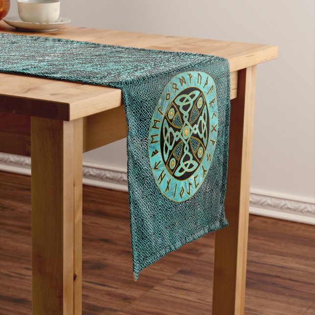 Chemin De Table Court Croix celtique décorative - et alphabet de runes (In Situ)