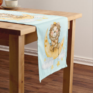 Chemin De Table Court Cute Lion Pêche sur l'aquarelle de la lune