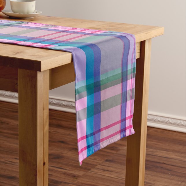 Chemin De Table Court Cute Preppy Retro Plaid Motif en rose et bleu  (In Situ)