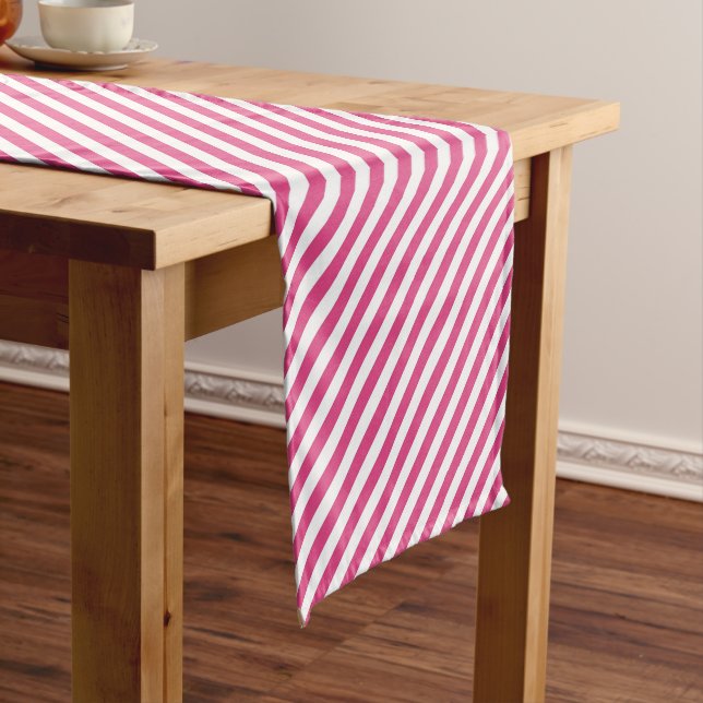 Chemin De Table Court Diagonal pink and white stripes pattern (In Situ)
