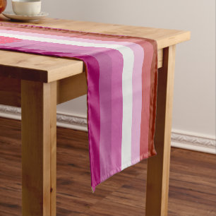 Chemin De Table Court Drapeau de fierté lesbienne au rouge à lèvres Slip