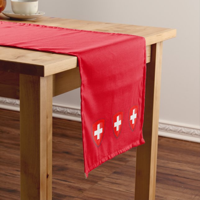 Chemin De Table Court Drapeau suisse rouge (In Situ)