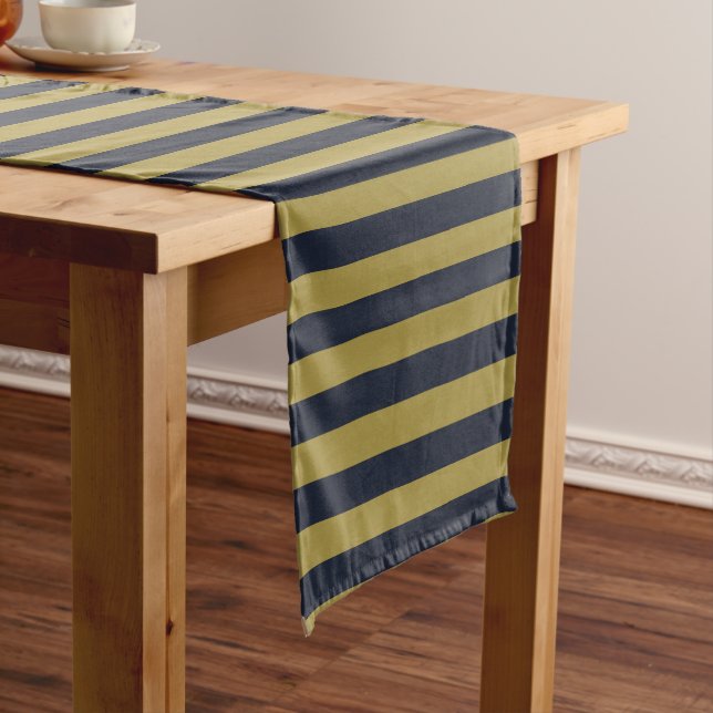 Chemin De Table Court Elégant Gold & Navy Blue Vertical Stripes (In Situ)