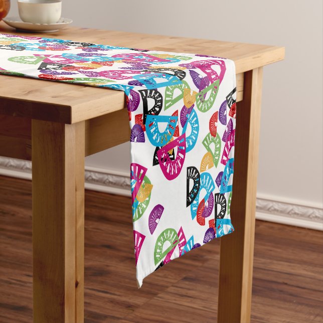 Chemin De Table Court Exotic Kiwi Cocktail (Spain & New Zealand) (In Situ)