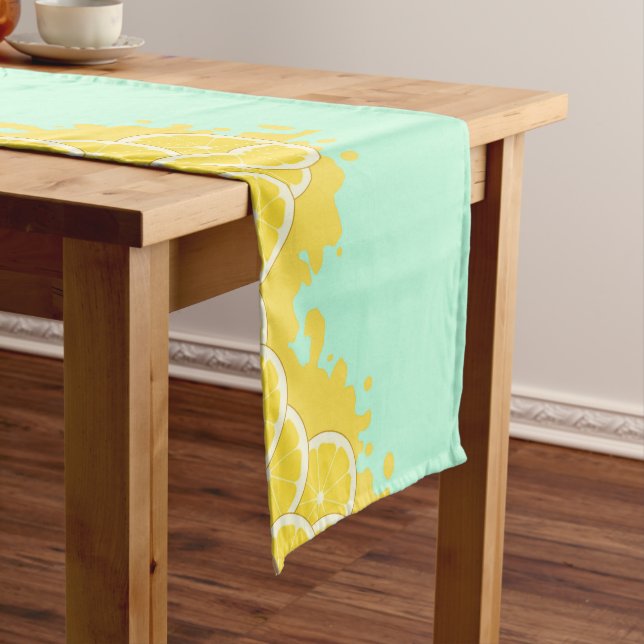 Chemin De Table Court Faire courir la table Lemonade (In Situ)