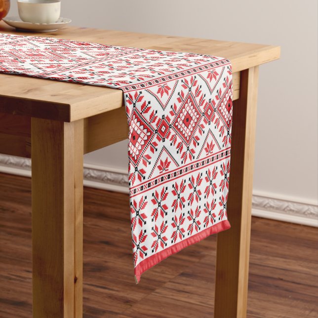 Chemin De Table Court Festif Red Black Nordic Fair Isle Snowflake Motif (In Situ)
