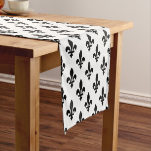 Chemin De Table Court Fleur de Lis Motif, Royal French, Noir sur Blanc