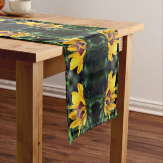 Chemin De Table Court Fleur Susan Black Eyed dépliant Abstrait