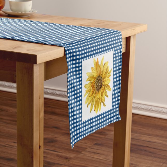 Chemin De Table Court Gingham à carreaux bleus de style campagnard avec  (In Situ)