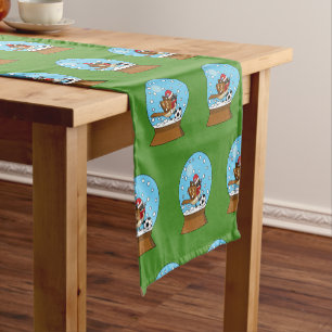 Chemin De Table Court Globe de neige avec un moineau mignon jouant au so
