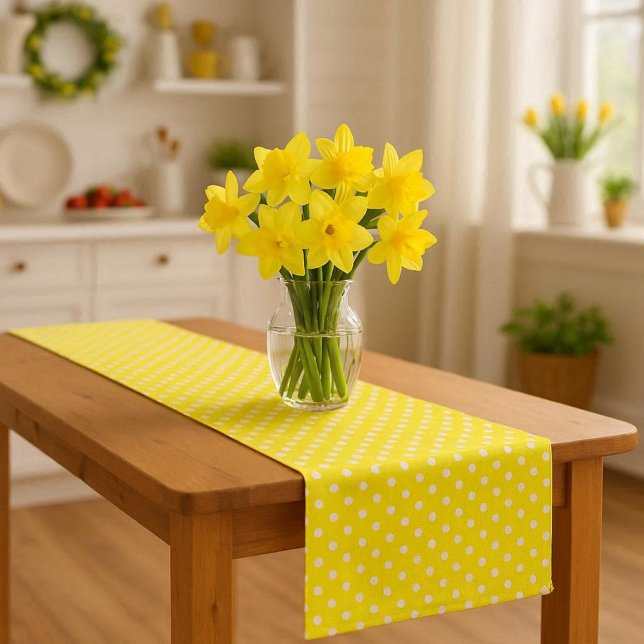Chemin De Table Court Jaune Narcisse à Points (add cheerful ambiance to the decor of your kitchen or dining room with yellow and white table runner)