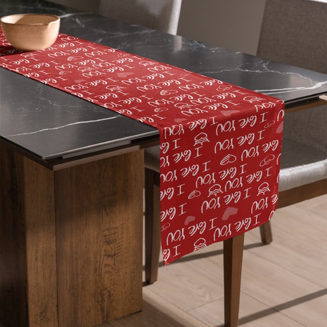 Chemin De Table Court Le thème de Valentine Rouge Blanc Je t'aime Motif (Créateur téléchargé)