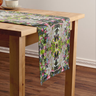 Chemin De Table Court Les premières fleurs de crabe du printemps Motif A