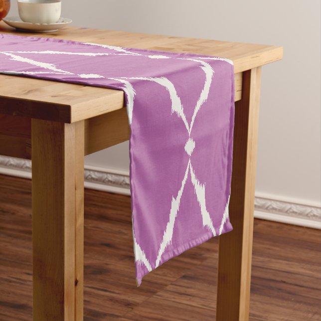 Chemin De Table Court Moderne chic texturé violet motif chevron ikat (In Situ)
