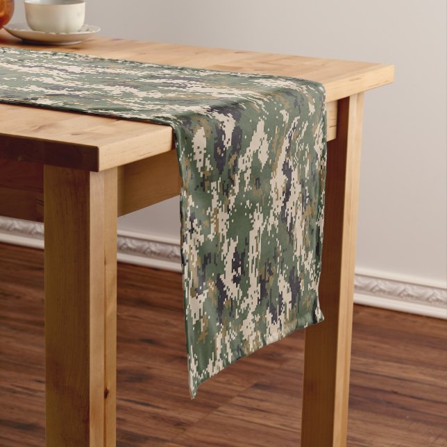 Chemin De Table Court Motif de camouflage numérique vert (In Situ)