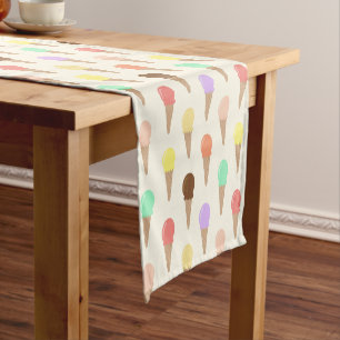 Chemin De Table Court Motif de crème glacée à la main colorée
