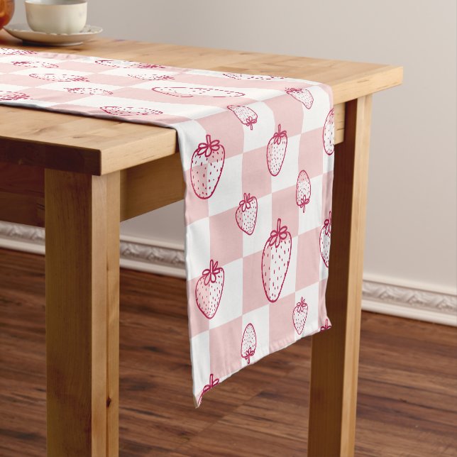 Chemin De Table Court motif de damier mignon fraise (In Situ)