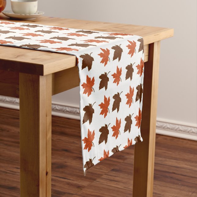 Chemin De Table Court Motif de feuilles d'érable d'automne (In Situ)