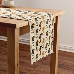 Chemin De Table Court Motif De Gnomes, Halloween Gnomes Trick Ou Treat