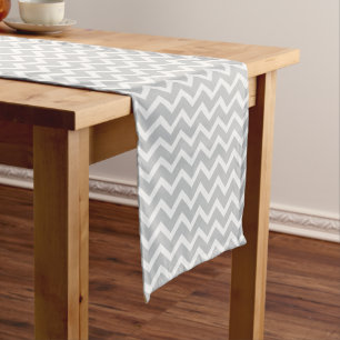 Chemin De Table Court Motif moderne Gris clair Chevron Stripes