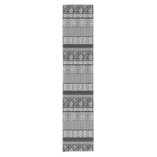 Chemin De Table Court Motif noir et blanc avec dentelle et patchwork