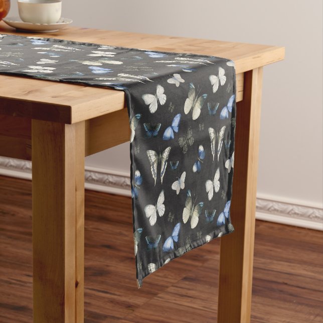 Chemin De Table Court Motif papillon de la teigne (In Situ)