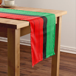 Chemin De Table Court Motif rayé vert noir rouge de Kwanzaa Kinara