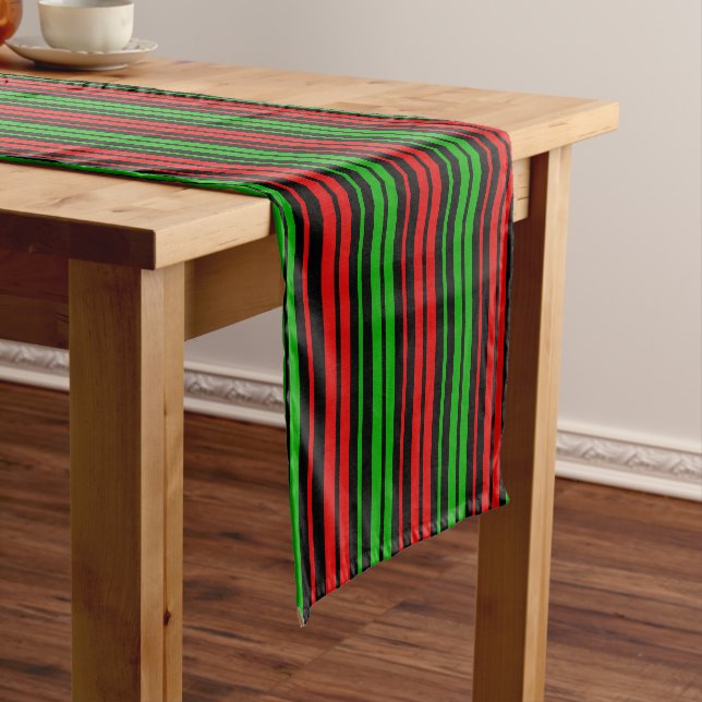 Chemin De Table Court Motif rayures vertes rouges noires   (In Situ)