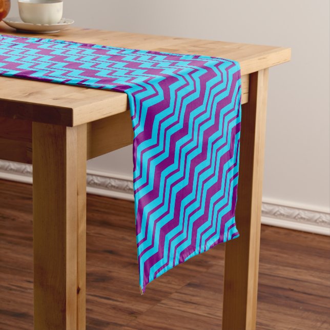 Chemin De Table Court Motif zigzag chevron bleu violet  (In Situ)