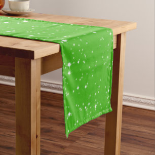 Chemin De Table Court Neige et étoiles simples sur le VERT ou votre coul