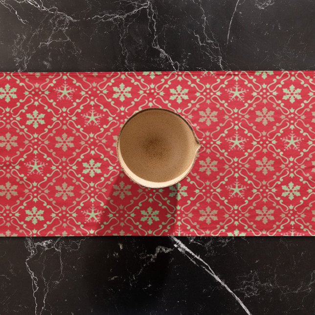Chemin De Table Court Noël Simple rouge vert Motif de flocon de neige (Christmas holiday snowflake pattern with red background)