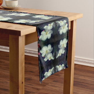 Chemin De Table Court Paire de fleurs Clematis blanches Abstraite