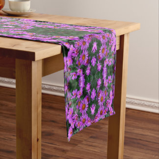 Chemin De Table Court Pink Autumn Aster Flowers Art Abstrait