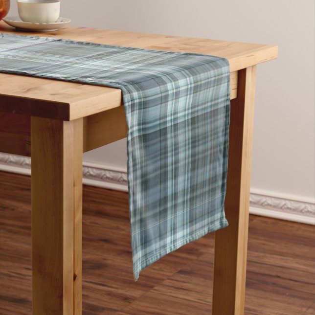 Chemin De Table Court Plaid Bleu de Ciel d'Hiver (In Situ)