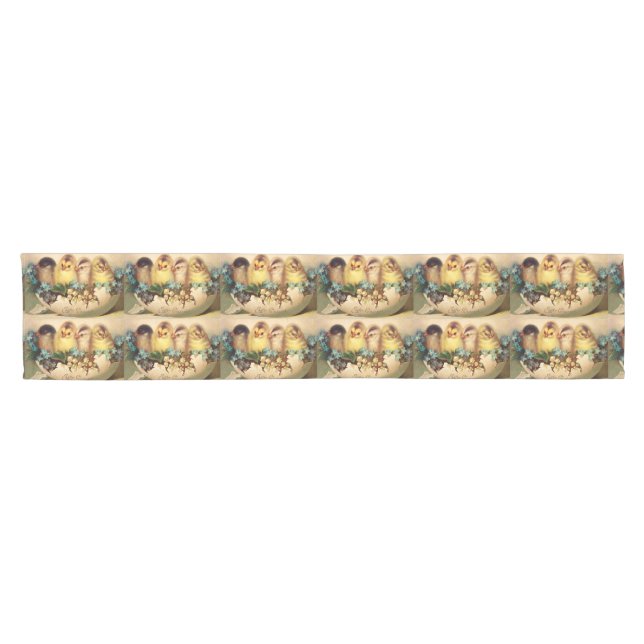 CHEMIN DE TABLE COURT POULET AVEC FLEURS DANS OEUF DE PÂQUES (Horizontal)