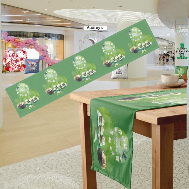 Chemin de table court pour la Saint-Patrick (Créateur téléchargé)
