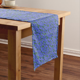Chemin De Table Court Pretty blue muscari flowers