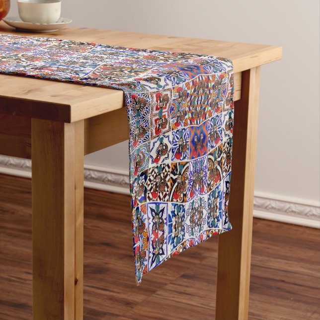 Chemin De Table Court Runner table (In Situ)