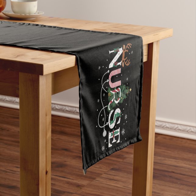 Chemin De Table Court Runner table (In Situ)
