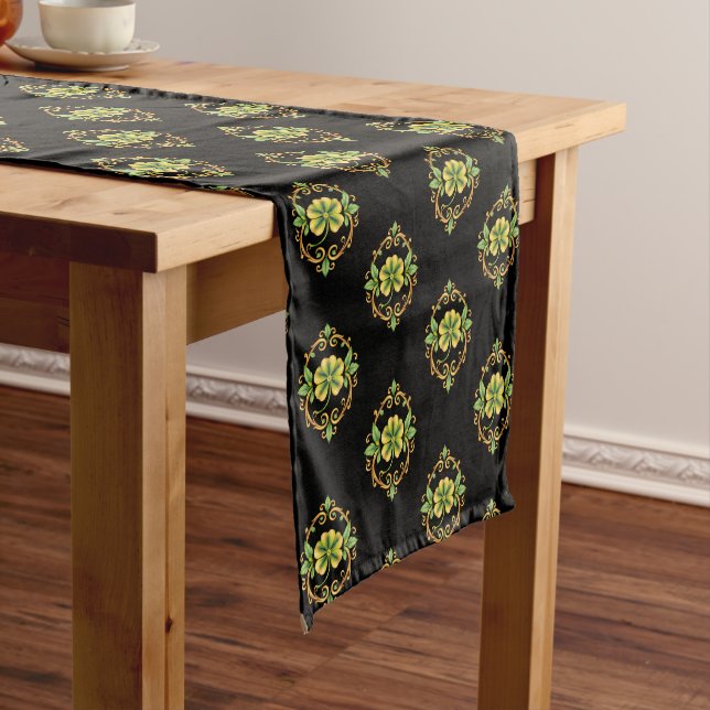 Chemin De Table Court Runner table (In Situ)