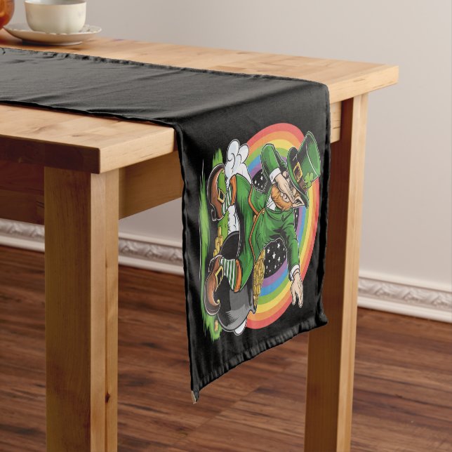 Chemin De Table Court Saint-Patrick danse Dab Leprechaun Dab  (In Situ)