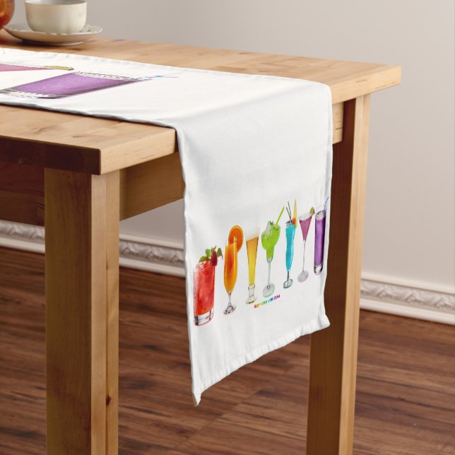 Chemin De Table Court SlipperyJoe's cheers alcools cocktails LGBTQIA gay (In Situ)