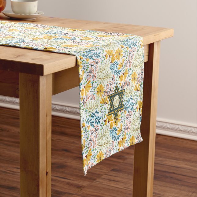 Chemin De Table Court Star of David sur Spring Flowers Short Table Runne (In Situ)